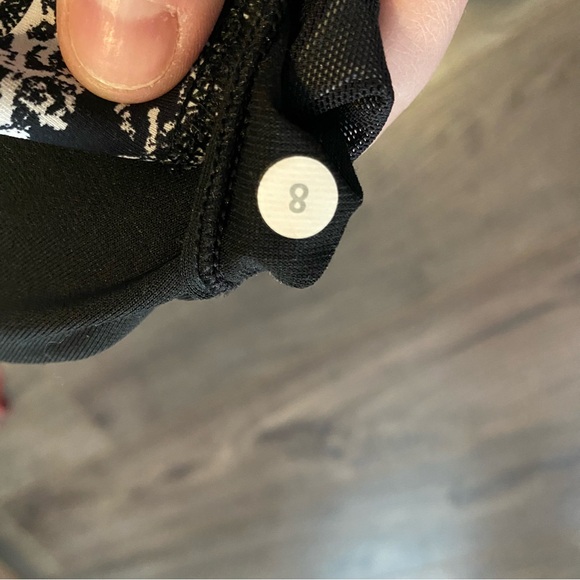 Lululemon Energy bra size 8 Nami Wave Black - Picture 9 of 9